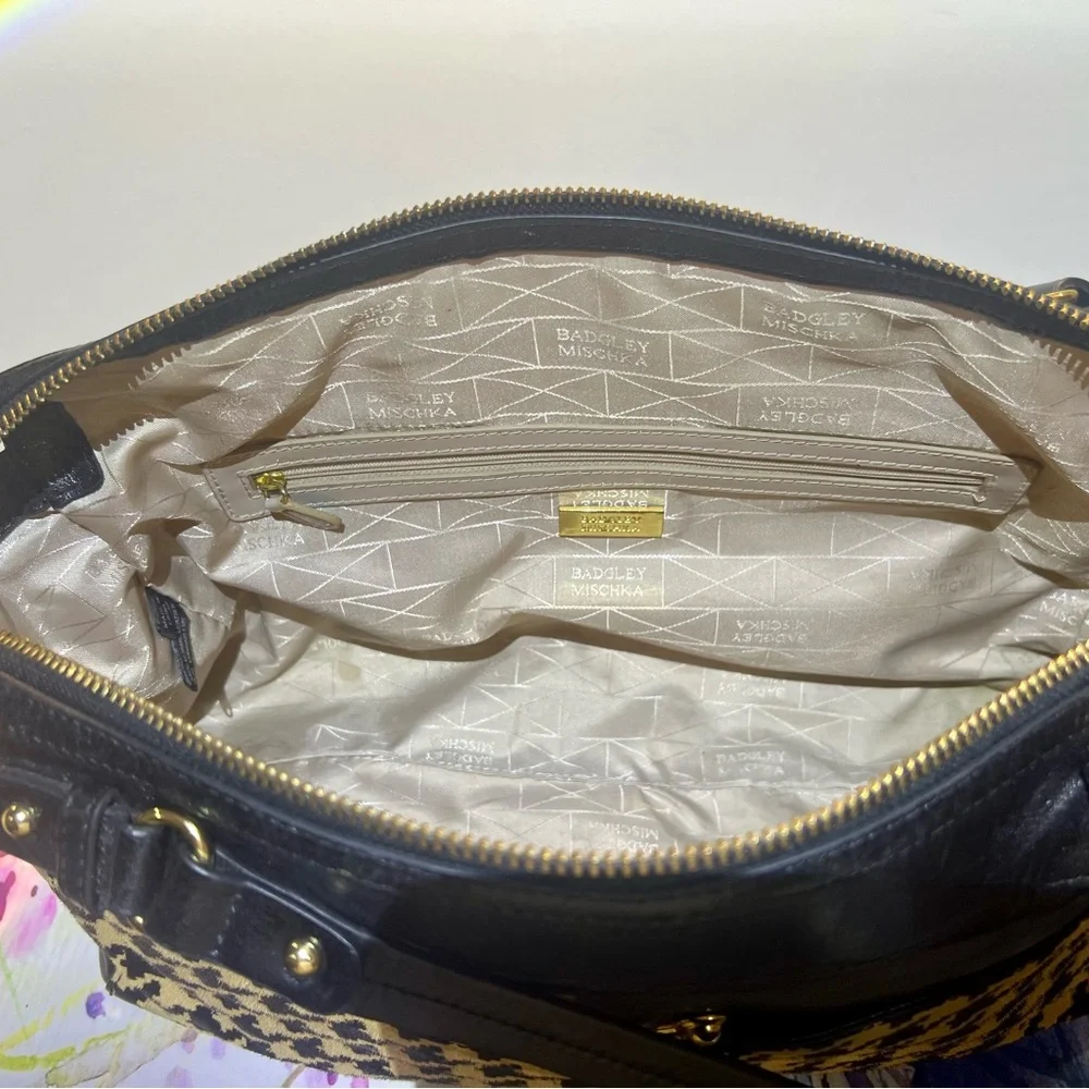 Badgley Mischka Houndstooth Miranda shoulder bag - Picture 4 of 10